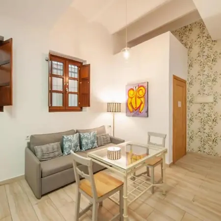 Monkeys Apartments Castilla Triana Seville Exterior photo
